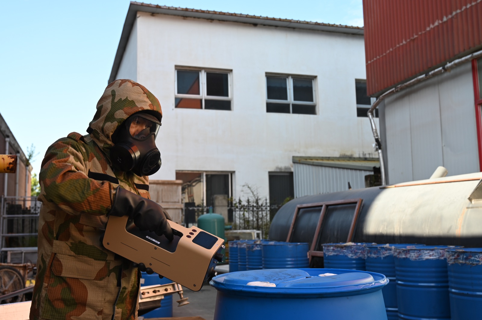 Emergency Response to an Unknown Chemical Release